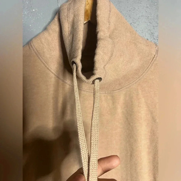 Sweaty Betty Harmonise Luxe Fleece Camel Sweatshirt Funnel Neck Sz XS - Picture 3 of 9